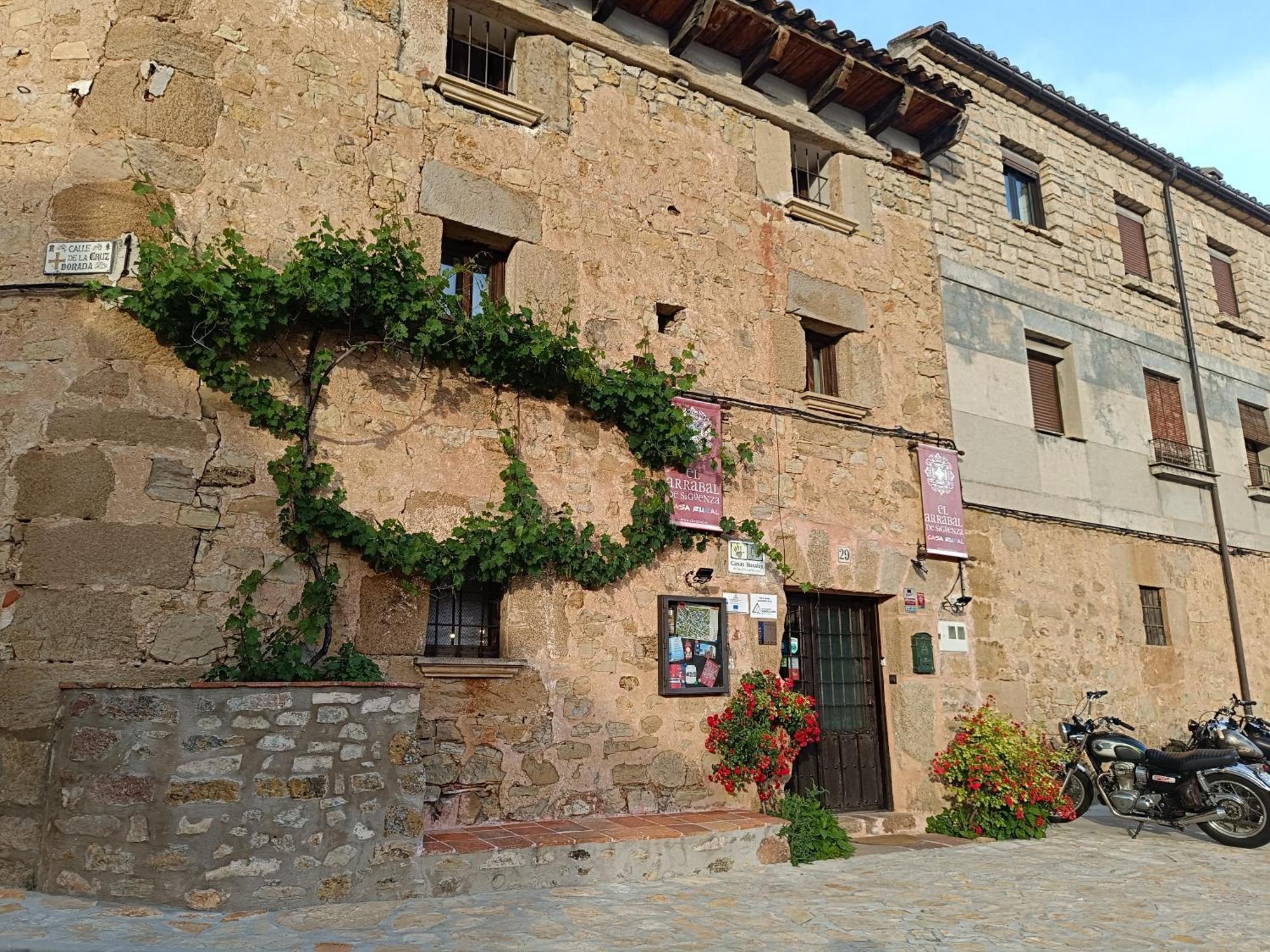 Hotel Rural El Arrabal סיגואנזה מראה חיצוני תמונה